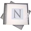 WHITE COTTON CARDS Alphabetics Iniziale N e schede di Memoria Book, Multicolore