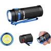 OLIGHT Baton4 Torcia EDC Standard per Tasca, Compatta e Potente 1300 Lumen Pulsanti Laterali Durevoli e Luci di Indicazione Torcia LED Adatta per Uso Domestico o Viaggi all'Aperto (Nero)