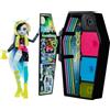 Monster High - Segreti da Brivido Neon Frights Frankie Stein, playset con bambol