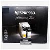 Nespresso Macchina da caffè espresso a capsule Nespresso F511Re Lattissima Touch Red 10...