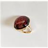 Anello in oro giallo 750 con ambra baltica rotonda del diametro di 27,40 mm