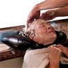 Tilcare Lavatesta Portatile Gonfiabile per Lavaggio Capelli per Lavandino e Comodino