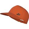Nike Dri-Fit Club Cappellino Testurizzato con Logo in Metallo