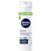 NIVEA MEN Sensitive Schiuma da Barba 200 ml, Shaving foam anti-irritazioni per la rasatura della pelle sensibile, Con Camomilla e Vitamina E, Skincare uomo per un sollievo immediato, Senza alcool