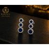 ORECCHINI TRILOGY IN ORO BIANCO 18 KT. TIT. 750 CON ZAFFIRI E BRILLANTI.