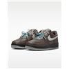 Nike IR5690-256 Nike Air Force 1 Low '07 LV8 FMME Ridgerock/Ocean Cube (Donna)
