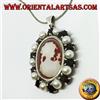 Ciondolo In Argento 925‰ cammeo Cypraecassis rufa contornato da perle e granati