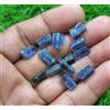 Ottimo lotto di 13 pezzi dimensioni 10-12 mm cianite blu grezza per gioielli ...
