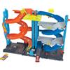 Hot Wheels City playset con pista e 1 macchinina Hot Wheels torre 2 in 1 da