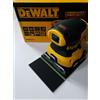 DEWALT LEVIGATRICE ORBITALE DEWALT DWE 6411 Z-QS CON ACCESSORIO PALETTA PER PERSIANE