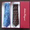 Salvatore Ferragamo Cravatta collo Salvatore Ferragamo nuova mai usata spedizione elefante blu...