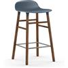 NORMANN COPENHAGEN sgabello FORM BARSTOOL H 65 cm basamento in noce - 602789