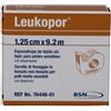 ESSITY ITALY SpA Leukopor Cerotto Rocchetto TNT Bianco 1,25x920cm Con Dispenser - Soluzione Ipoallergenica per Fissaggio Medicazioni