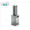 INSACCATRICE per CARNE IDRAULICA VERTICALE in acciaio inox, capacit lt.15, in dotazione 3 imbuti diametro 10-18-25 mm, V.230 1, Kw.0,56, Peso 63 Kg, dim.mm.490x370x1200h