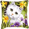 VERVACO Kit Cuscino Punto Croce Gatto Bianco tra I NARCISI Set Ricamo Principianti Cuscini Gobelin Decorativi ca. 40 x 40 cm Accessori per Lavoretti Creativi DIY Casa Decor Hobby Adulti Cross Stitch