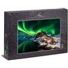 Ulmer Puzzleschmiede - Puzzle aurora boreale - puzzle 1000 pezzi - Aurora boreale sopra il villaggio di pescatori Hamnoy, Lofoten, Norvegia