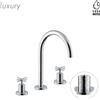 Newform - Blink LUXURY miscelatore Gruppo lavabo 3 fori BOCCA MEDIA - 70901