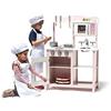 ATAA toys Cucina di legno per bambini con accessori - Rosa - Cucina in legno giocattolo per bambini e bambine con elettrodomestici in legno e utensili di cucina
