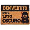 WELCOMAT - Zerbino Ingresso Esterno Benvenuto Nel Lato Oscuro - Dimensioni 40x60 cm - Zerbino Ingresso Casa Simpatico, In Fibra Naturale di Cocco, Resistente - Con Base Antiscivolo