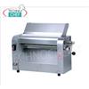 Sfogliatrice per pasta con 1 coppia di rulli inox ruvidi lunghi 420 mm, V.230 1, Kw.0,37, Peso 49 Kg, dim.mm.650x303x466h