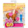 Mattel Barbie fhv63, Barbie On The Go, bambola (bionda) e mini pony, color marrone chiaro con sellino di colore rosa, Modelli/Colori Assortiti, 1 Pezzo