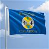 AL PRODUCTION Bandiera Calabria 70 x 100 cm in poliestere NAUTICO 115 gr/mq con doppia piega perimetrale, corda e guaina. Adatto sia IN/OUT DOOR (70 x 100 cm, Calabria)