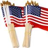 Anley USA Stick Flag, American US 4x6 inch (10 X 15cm) Mini Bandiera Portatile con Asta in Legno da 9 - Colori Vivaci - United States 4 x 6 inch Hand Held Stick Flags with Spear Top (50 Pcak)