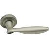 Micel - 03031 - Set di maniglia con rosetta, 50 mm e maniglia curvilineo con fessura per pollice, finitura in nichel satinato, colore argento, 140 x 50 x 70 mm