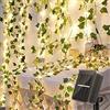 Bigzom Edera finta da esterno solare, 120LED Catena luminosa solare da esterno 12m, 8 modalità di illuminazione, Edera artificiale con lucine Decorazioni per giardini, pareti e matrimoni