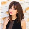 HAIRCUBE Dritto Breve Charming Bob con Bangs Parrucche per Donna Natura Resistente al calore Fibra sintetica Partito/Cosplay/Costume/Parrucca quotidiana (marrone scuro)