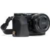 MegaGear Sony Alpha A6300, A6000 Ever Ready Custodia metà copertura in finta pelle per Fotocamera con Tracolla - Nero - MG960