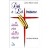 Lui e lei insieme sulla via della croce. Via Crucis per sposi