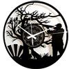 Instant Karma Clocks | Orologio da Parete | Design Cacciatore con Fucile e Albero al Tramonto | Idea Regalo per Amanti della Natura Outdoor e Vita di Caccia