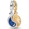 PANDORA Pendente divisibile Moments con Yin e Yang in argento Sterling e placcato in oro 14k con zirconi cubici trasparenti e scintillante smalto blu sfumato