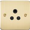 Knightsbridge FPAV5ABB 5 piatto piano a prese con inserto nero - in ottone spazzolato
