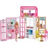 Barbie - Playset con Bambola e Casa a 2 Piani con 4 Aree Gioco, Arredata, con Cagnolino e Accessori, Giocattolo per Bambini 3+ Anni, HCD48