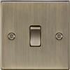 Knightsbridge CS12AB - Interruttore intermedio in ottone antico, 10 A, 1G, 230 V