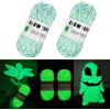 AUAUY Filato Glow in The Dark, 2 Rotoli di Filato Luminoso per Uncinetto, Forniture per Cucito da 55 Metri per Arti Fai da Te, Artigianato Maglieria, per Feste Fai da Te (Blu e Bianco)