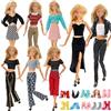 Carreuty 16 pezzi vestiti e accessori bambole 6 abbigliamento casual (top, pantaloni capispalla e vestiti), 10 paia di scarpe per bambole da 11,5 pollici