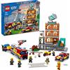 LEGO 60321 City Fire La Brigade Pompieri Set di costruzioni con fiamme, Minifigures, Giocattolo Camion per Bambini da 7 anni