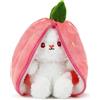 Zaloife Peluche Coniglio Fragole Bambola, 24cm Coniglietto di Pasqua Peluche Giocattolo, Animali Pupazzo Decorazioni Regalo per Bambini Adulti e Fans(Rosa)