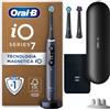 Oral-B Spazzolino Elettrico Ricaricabile iO 7 Nero, 3 Testine Di Ricambio, 1 Custodia Da Viaggio. 1 Spazzolino