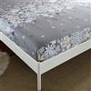 Chickwin Chickw11 Lenzuolo sotto con Angoli di Fiori Stampa, Microfibra Lenzuolo profondità 25cm ed Elastic per Letto Singolo Doppio Piazza e Mezza Matrimoniale (Fiore Grigio,180x200+25cm)