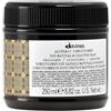 Davines ALCHEMIC Conditioner Chocolate - Crema condizionante colorata per esaltare i riflessi dei capelli castano scuro e neri - Preserva la lucentezza del colore - 250 ml