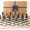 Big Game Hunters Set di scacchi e spifferi in legno 2 in 1, pezzi di pino resistente, tavola portatile 30 x 30