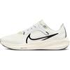 Nike W Air Zoom Pegasus 40, Scarpe da Corsa Donna, Bianco e Nero Sail Black Coconut Milk White, 38.5 EU