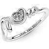 PANDORA Anello Moments a forma di cuore con pavé e scritta Mom in argento Sterling con zirconia cubica trasparente, 52