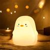 ZKLiLi Carino pinguino luce notturna, luci pinguino per ragazzi ragazze regali di Natale luce notturna bambini adolescenti camera Decor, silicone animale lampada notturna (pinguino)