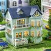 CUTEROOM Casa in miniatura, set per casa delle bambole fai da te, in legno, mini set da costruzione con mobili e luce LED, regalo di compleanno per donne e ragazze (Warm Manor)