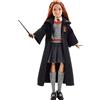 Mattel Harry Potter - Ginny Weasley, personaggio da collezionare di 25 cm con uniforme di Hogwarts, morbido mantello e bacchetta di Grifondoro, giocattolo per bambini, 6+ anni, FYM53